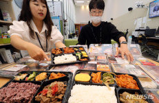 세븐일레븐 세종코아비스점 | 편의점 5개사, '코세페 국가대표 도시락' 이벤트…산업부 "내수 활성화 기대"