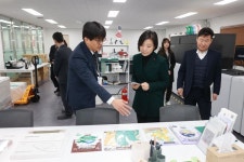 문화인쇄제본사 | 고양 인쇄문화허브센터 둘러보는 오영주 장관