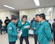 부안군, 황등도 앞바다 어선 화재 사고 수습 총력 지원