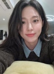 설현, 초근접 셀카에도 굴욕없는 미모