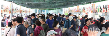 옹진군 농특산물 가공지원센터 | 옹진군청에서 열린 농수특산물직거래장터
