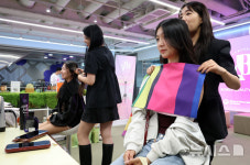 '퍼스널컬러를 찾아서'