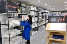 홈리빙땡마트 | 가구, 침구… 대형마트들 ‘60조원 리빙 시장’ 틈새 파고들다