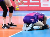 2년 전 ‘리버스스윕 악몽’ 반복되나… 흥국생명, 1승 남기고 또 패배