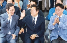 선거 국면 내내 앞서가던 추미애·박찬대… 이변없이 ‘압승’