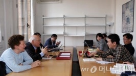 한국교육사회적협동조합분당지사무소 | 남경필 지사, 伊 볼로냐서 사회적 경제 벤치마킹