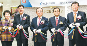 (주)호성산업 음성지점 | 기적의 지점…산업銀 대치지점 40일간 1500억
