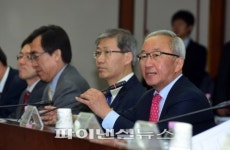 남양현대1급정비주 | 대외경제장관회의에서 모두발언하는 현오석 부총리