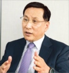 무역위원장 임기 마친 홍순직 한국생산성본부 회장