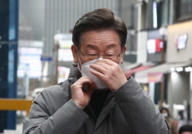 돼지로한판민족의국민먹거리돼한민국 | 이재명 "국민 개돼지 취급하는 사람들에 나라 맡기면 안 돼"
