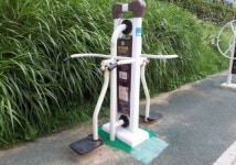 임곡교-1(안양천 임곡교 일원 야외운동기구) | 서대문구, 하천 변 운동기구 수리 빨라진다