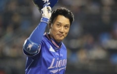 ‘티볼 강사’된 이승엽…대구 초교 야구교실 찾아 ‘재능기부’