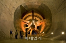 지엠에프십삼호선박투자회사 | GM, 60년된 기술센터 보수공사에 1兆 투자