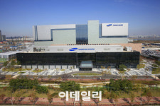 뉴바이오텍(4종) | "알약으로 바꾸고 투여 줄이고"…바이오시밀러, '뉴타입' 전쟁중