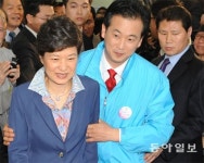 강해법무사이용기사무소 | ‘법률 호위무사’ 9년… 진박중의 진박