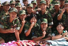 36사단본부마트 | 군부대에 간 G마켓 "아이스크림 먹고 힘내세요"