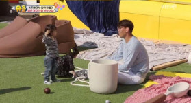 라원에프엔씨팔선생 | ‘달력 모델’ 나선 ‘슈돌’ 아이들…연정훈·하승진 ‘깜짝 활약’