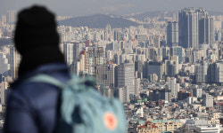 월급 한 푼도 안쓰고 10년 모아야 수도권에 집 산다