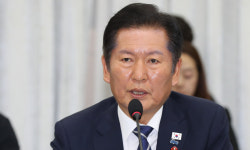중앙홀탐라스낵 | 정청래 “조희대, 억울하면 특검 출석해 당당히 수사 받아라”