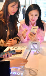 케이티영주지점구내식당 | 출시 앞둔 5G 단말기 체험하는 KT 직원들