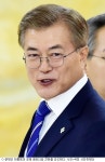 휘천경제중심 | 文 대통령 "사람중심 경제철학에 힘 모아달라"