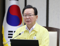김부겸 총리 “닷새 만에 2000명…코로나19 확진자 10명 중 9명은 델타변이”