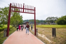 꽃담문화예술연구회 | 논산 돈암서원 꽃담에 새겨진 선비정신
