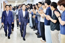 에듀밋논산지사 | 김태흠 충남지사 "논산, 국방산단 중심으로 도약할 시점"