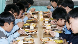 부천누리한방병원(집단급식소) | 부천시, 내년부터 고교 3년생 무상급식 제공
