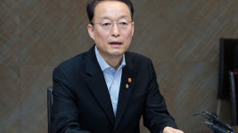 (주)백운엔지니어링(1종) | 백운규 산업장관, 기업 현장서 노동시간 단축 참여 호소