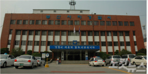 완주경찰서 구내매점 | 93차례나 같은 매점 침입해 절도행각 벌인 10대 구속