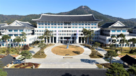 새천년건축사사무소주 | 경북도의회 "경북도 '천년 건축' 개념 미흡 질타"…영화 세트장화 우려