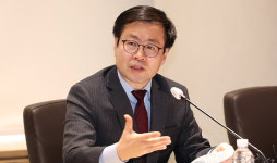(유)군산코렉스마트 | 통상본부장, 군산 스마트그린산단 점검…"지방기업 수출애로 해소 지원"