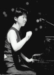 감미로운 피아노선율 부산 새봄 향긋하게