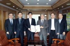 새하늘시민교회, 고신대학교에 2백만 원 전달