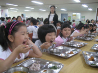 ‘싱싱’ 먹을거리로 ‘무럭무럭’ 자라렴