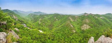 고창 선운산, 얕지만 첩첩산중, 그 속에 보물·천연기념물 수두룩