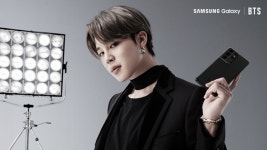 방탄소년단 지민, 빛나는 아우라로 감아버린 삼성 갤럭시..'Iconic Jimin'