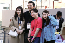 제호바에이치투글로벌 | 이수경·공정환·동현배·배누리·이종원 "소외계층 위한 바자회" 훈훈