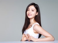심원나나화장품 | 나나, 4년 연속 화장품 브랜드 전속모델 모델 발탁 '건강한 아름다움'