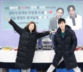 손으로만드는세상소율엔커피차 | "한솥밥 의리" 이제훈, 권율X한예리 위해 커피차 선물