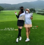 채리나가 전한 영턱스클럽 송진아 근황..골프장서 절친 어깨동무
