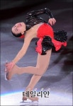 '또 트리플악셀' 김연아 때문에 막 던지는 아사다