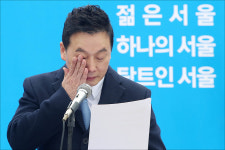 서울시장 출마 철회 정봉주, 제 발등 찍고 복권 석달만에 자진퇴장