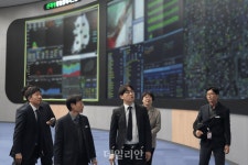 간석수석거래소 | 봄철 전력수급 대책 시행 앞두고 AI수석 전력거래소 현장 점검