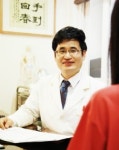 전신체형 바로 잡아야 얼굴 균형도 살아난다
