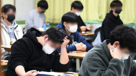 김재홍국어교육연구소 | 교사·입시업체 "국어, 작년보다는 쉬워…전반적으로 평이"