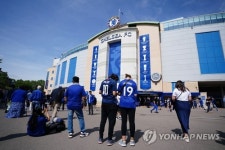 스탬퍼드 브리지→알리안츠 브리지?...첼시, 뮌헨·유베와 한가족 되나