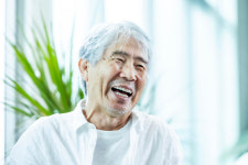 새론커피숍낭만다방 | 노래에도 중력 있다, 사람 끌어당기는 힘은 진정성이다