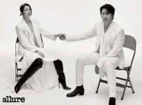 이보영♥지성, 결혼 10주년 맞아 커플 화보…"앞으로 10년 지금만 같길"